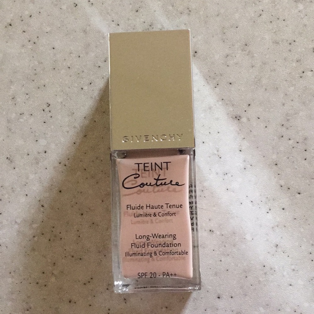 Givenchy foundation